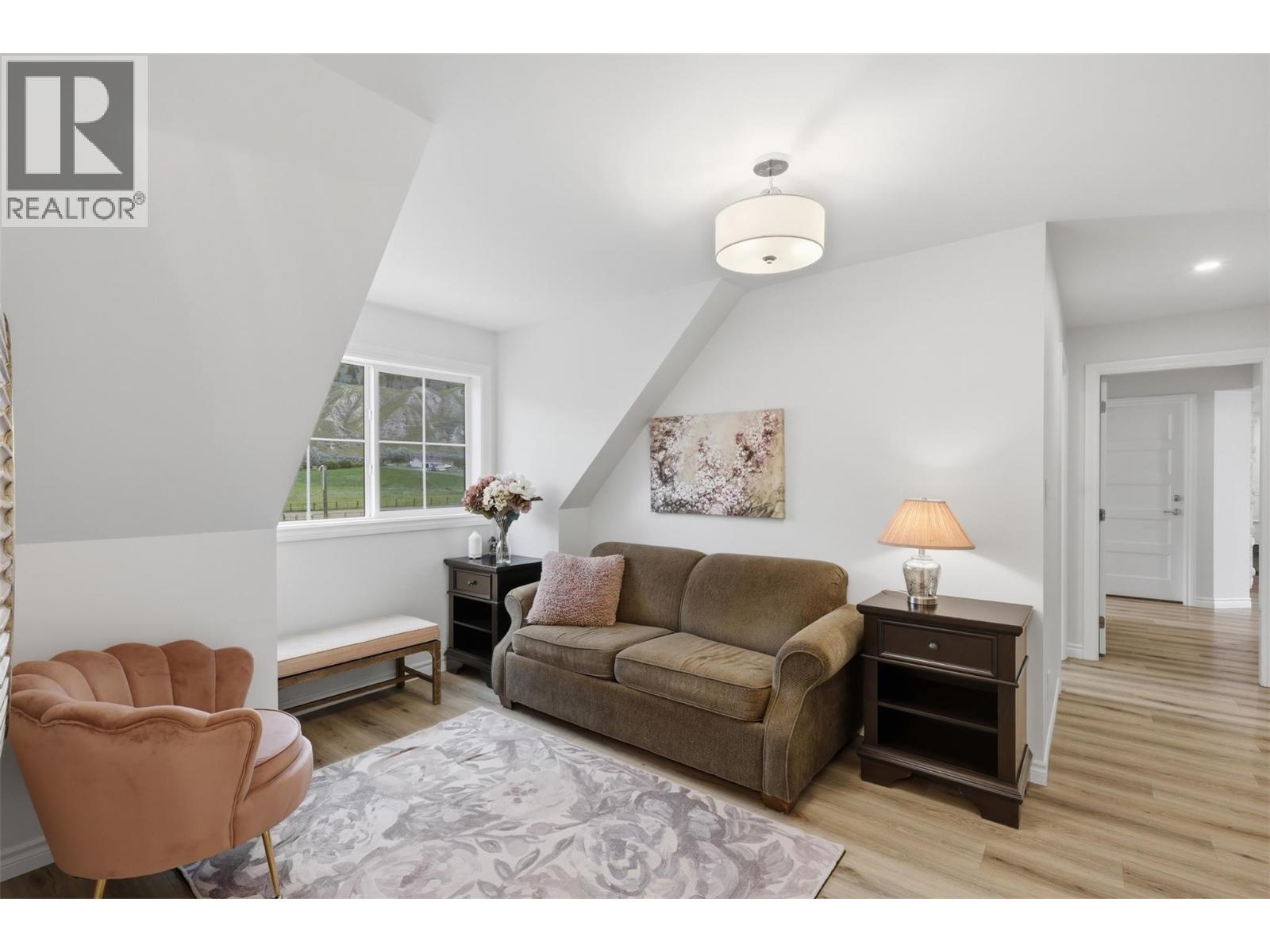 3724 Shuswap Road Property Photo 38