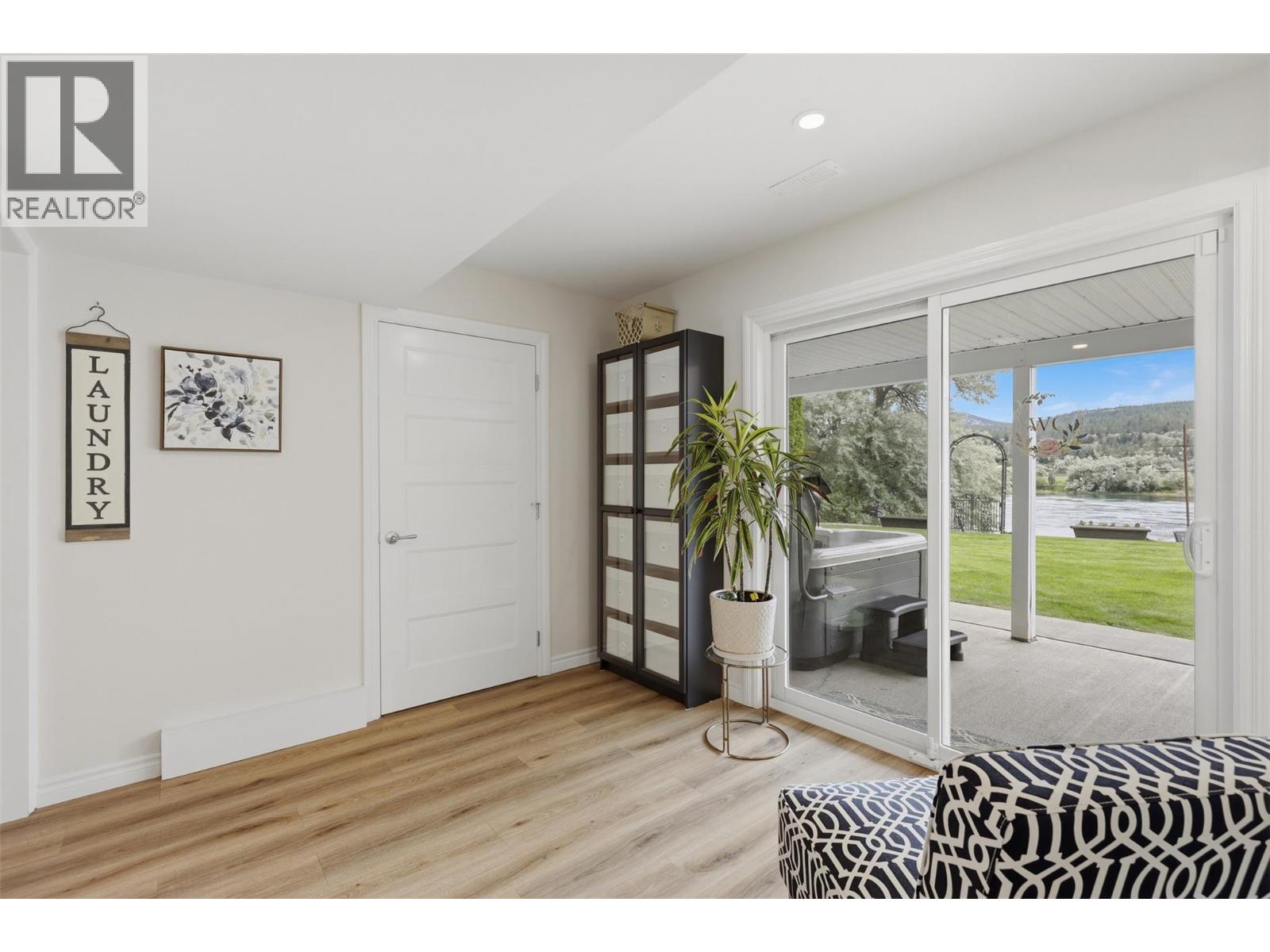 3724 Shuswap Road Property Photo 65