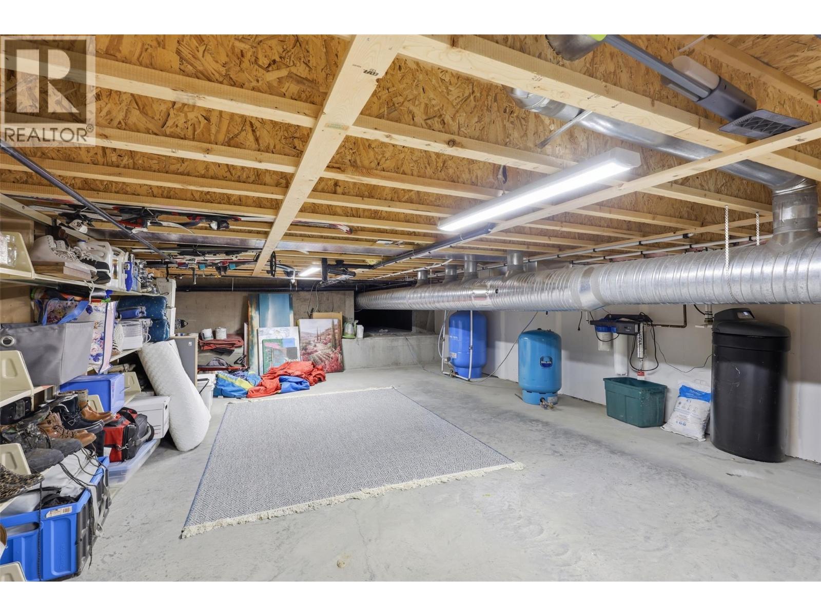 3724 Shuswap Road Property Photo 73
