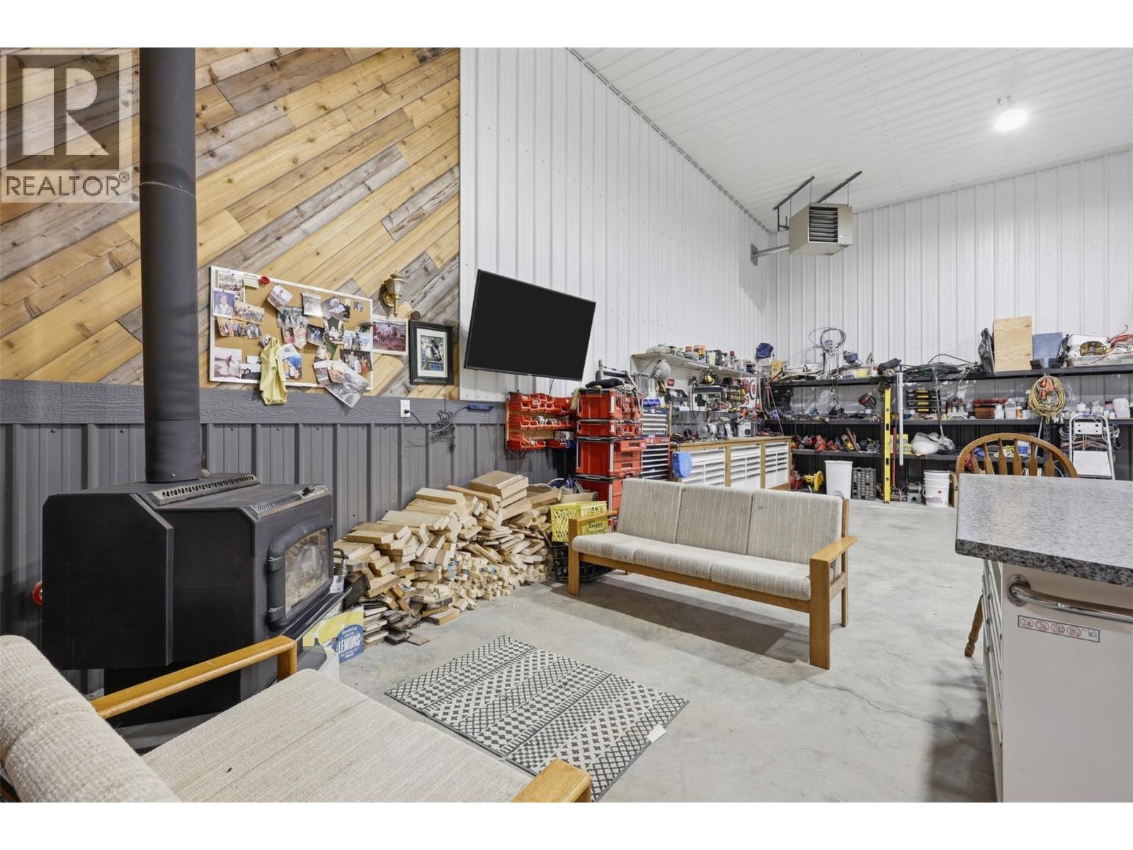 3724 Shuswap Road Property Photo 79