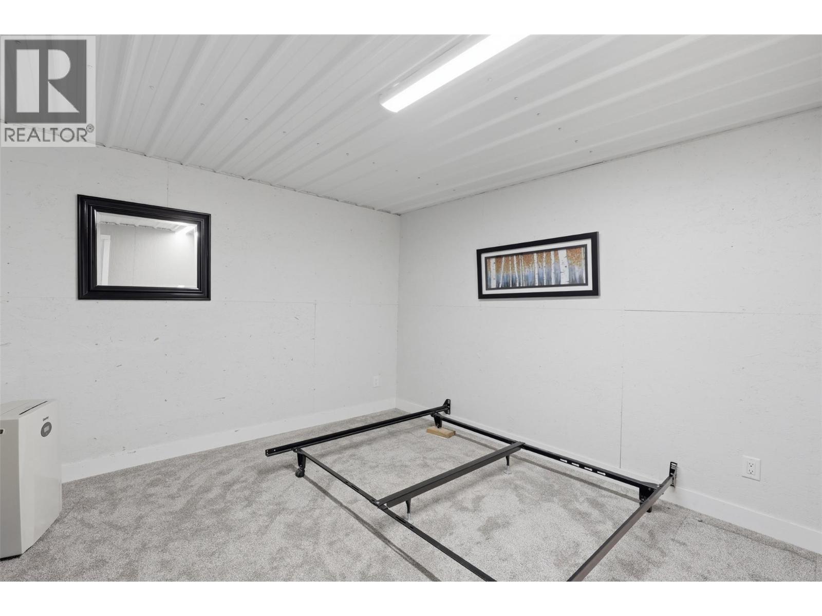 3724 Shuswap Road Property Photo 85
