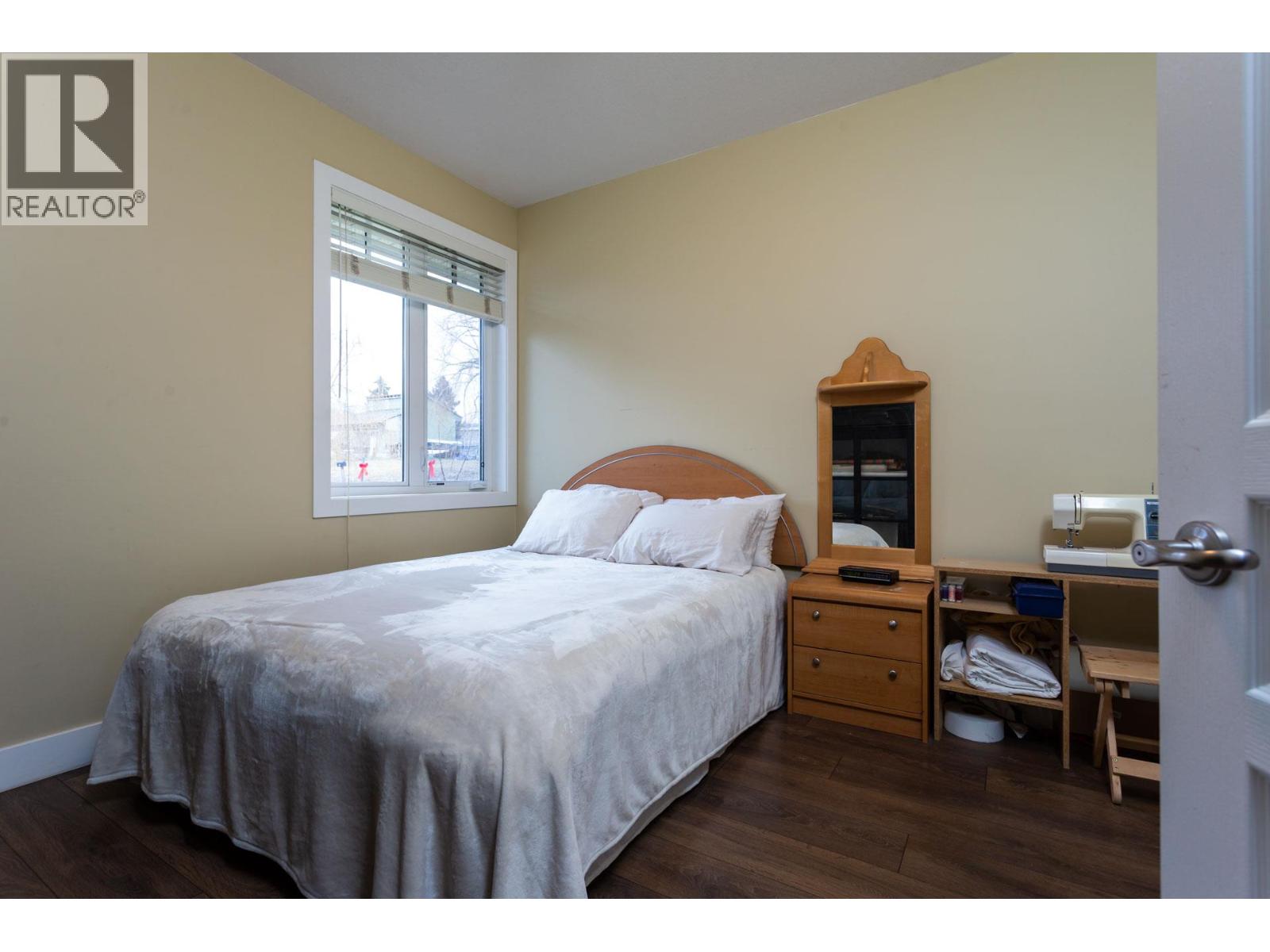 833 Mccurdy Road E Property Photo 19
