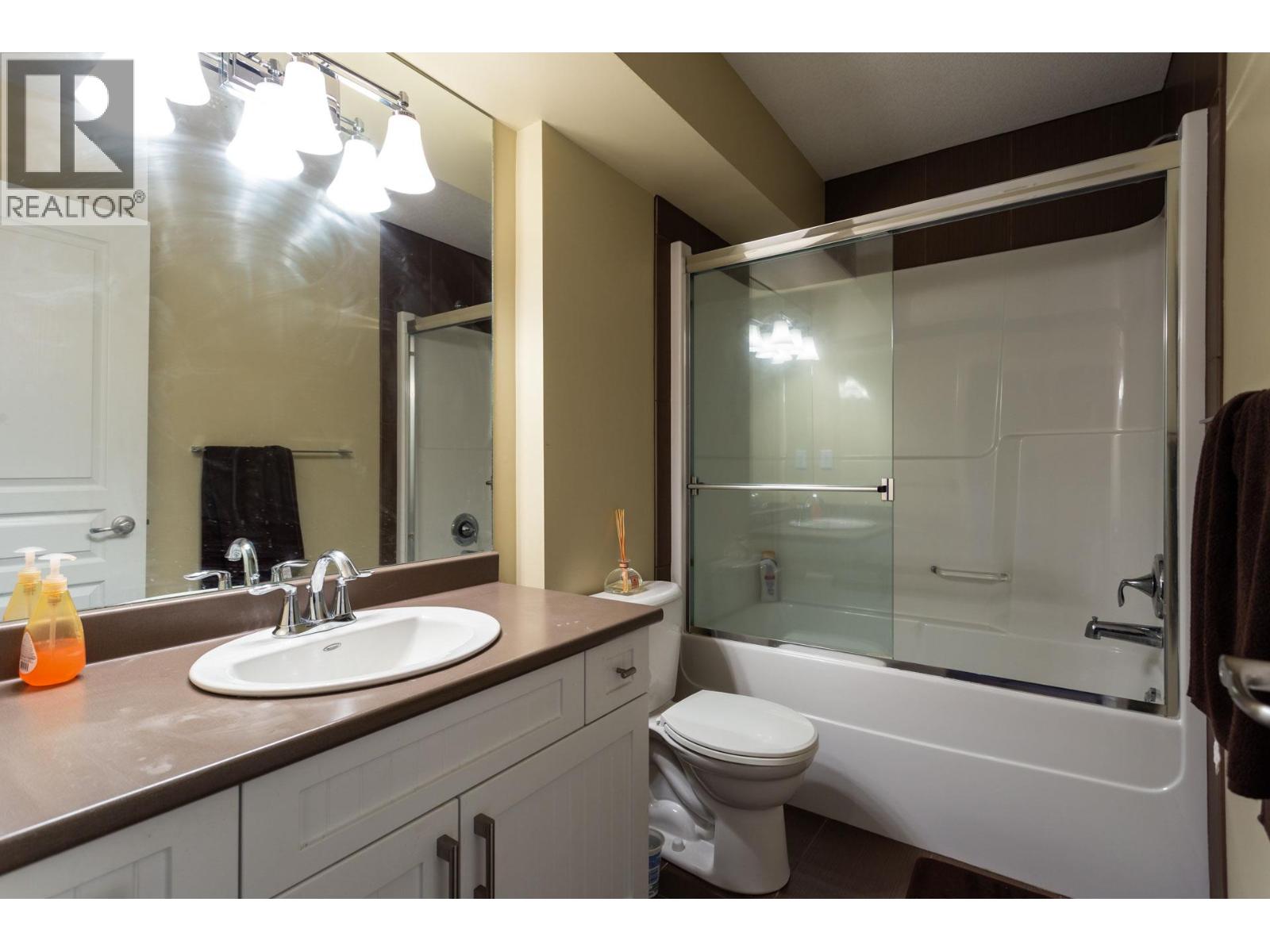 833 Mccurdy Road E Property Photo 24