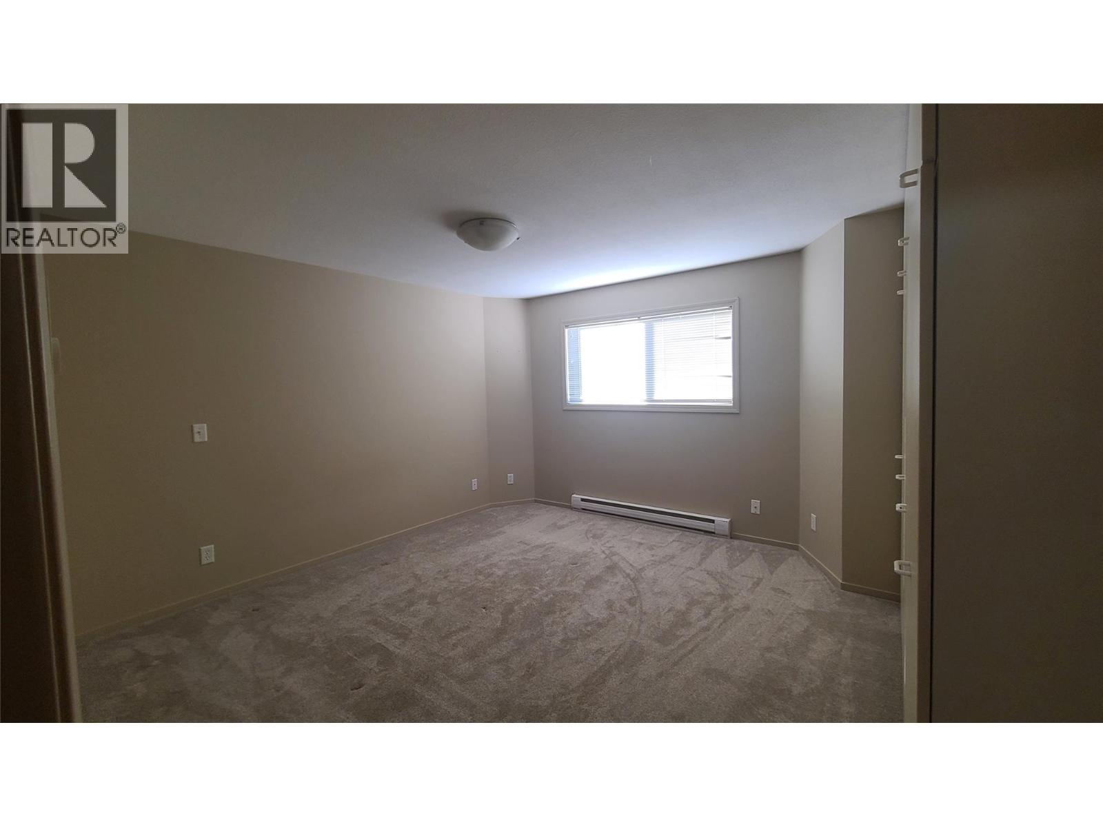 307 Norton Street Property Photo 4
