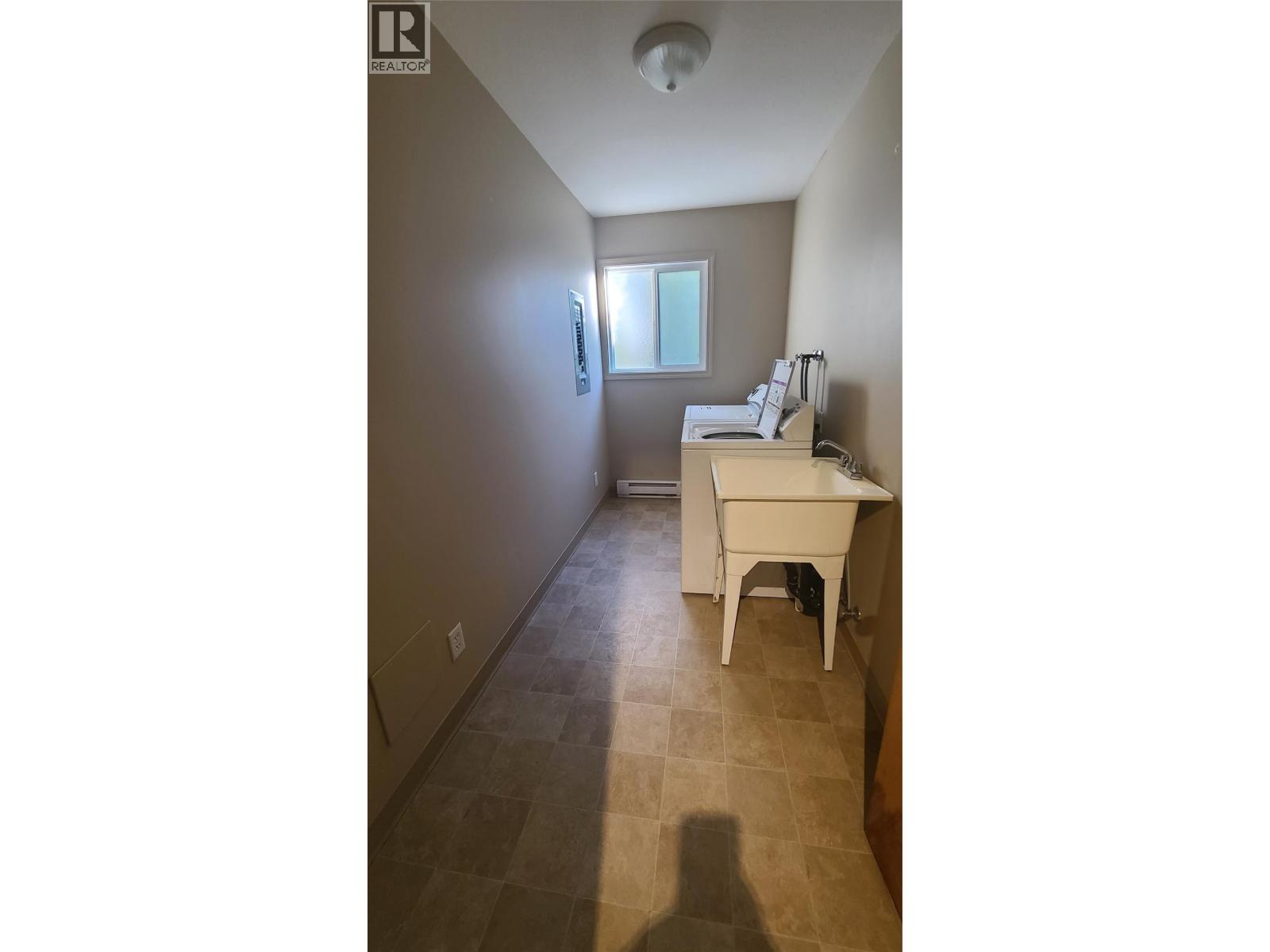 307 Norton Street Property Photo 9