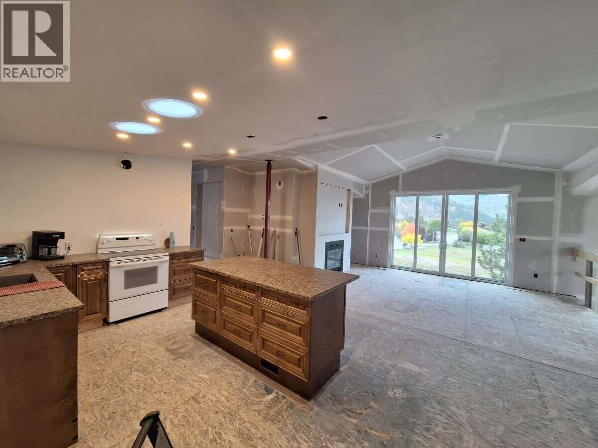 7614 Mccallum View Drive Property Photo 11