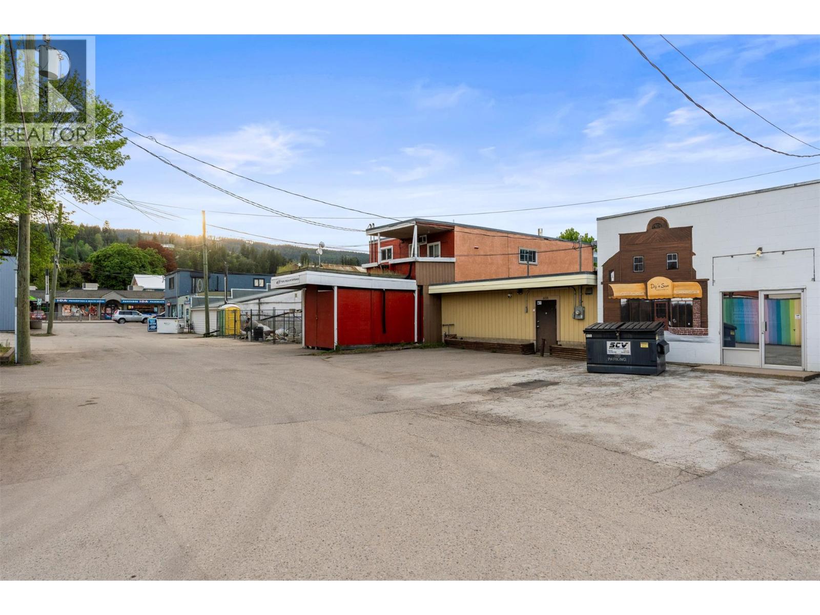 608 Cliff Avenue Property Photo 43