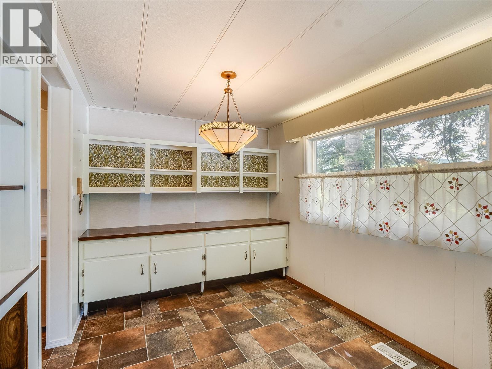 2625 6th Avenue Property Photo 13