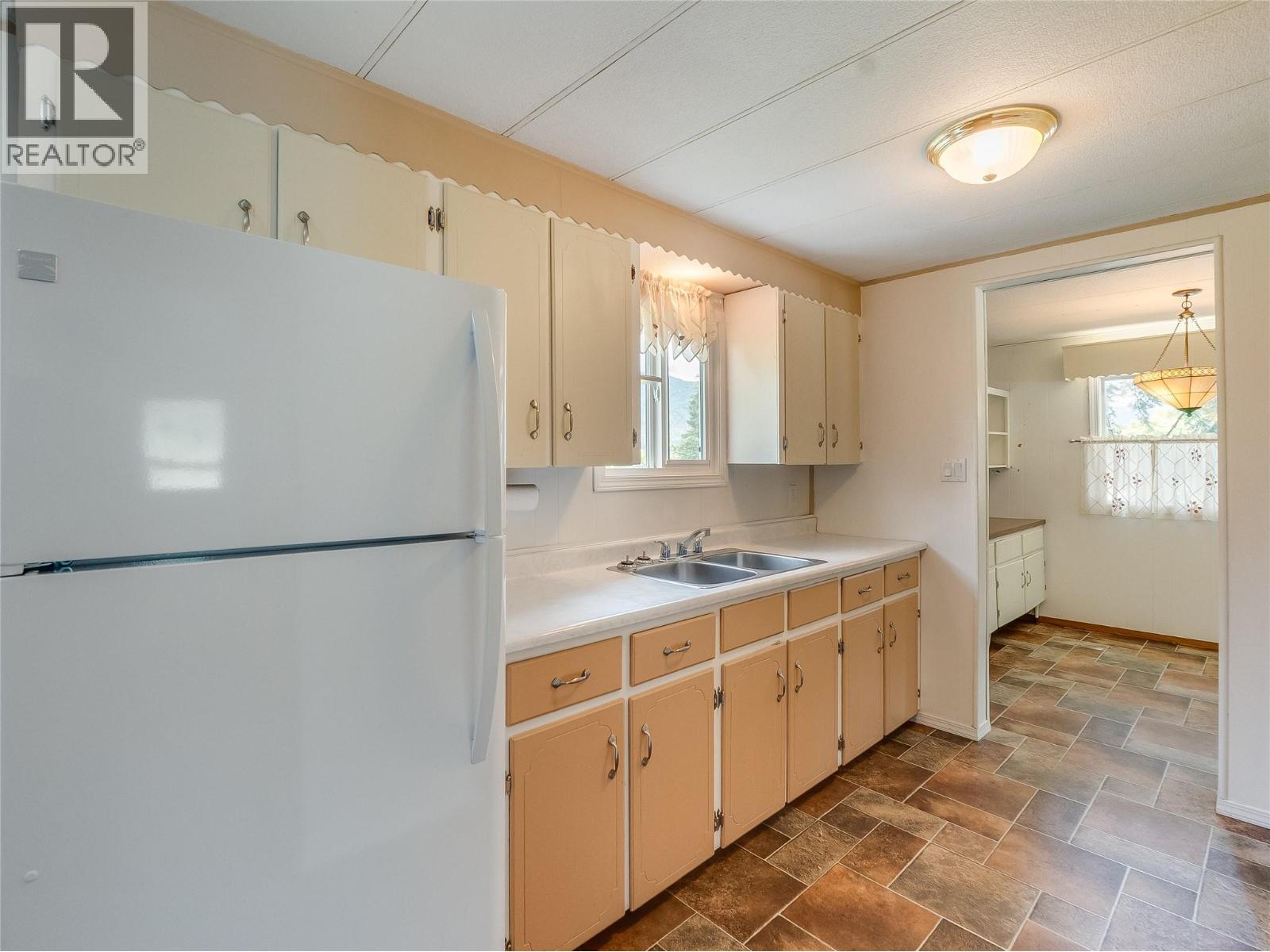 2625 6th Avenue Property Photo 17