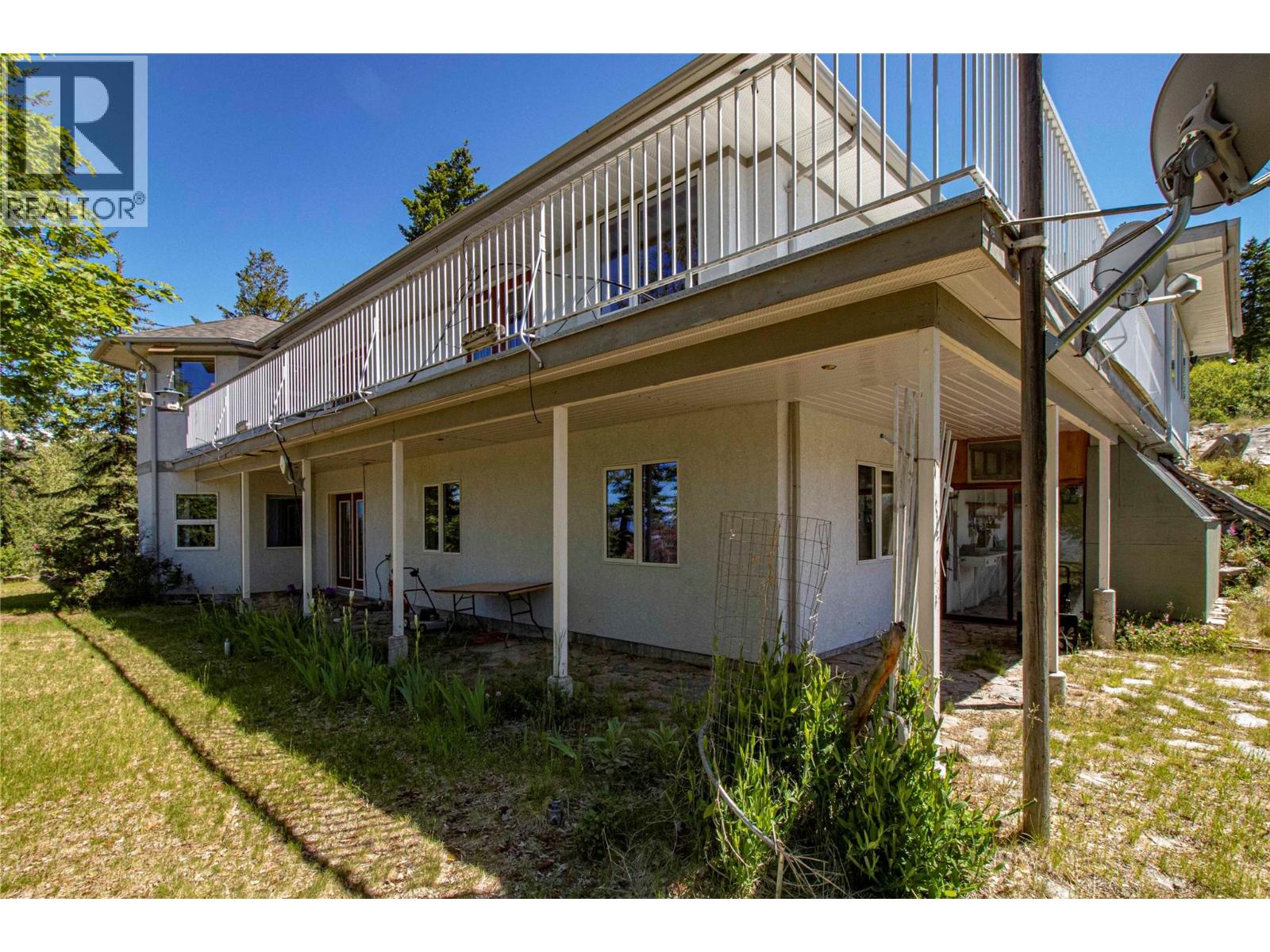 2263 Carmi Road Property Photo 27