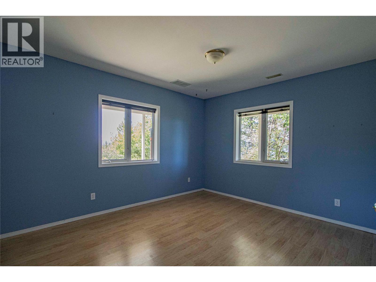 2263 Carmi Road Property Photo 31