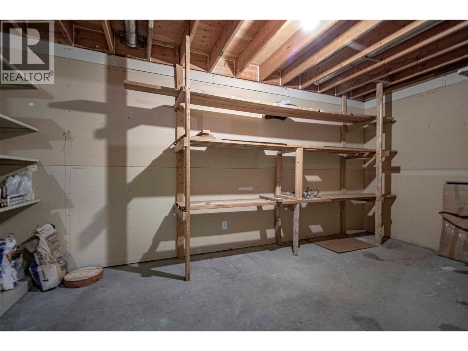 2263 Carmi Road Property Photo 37