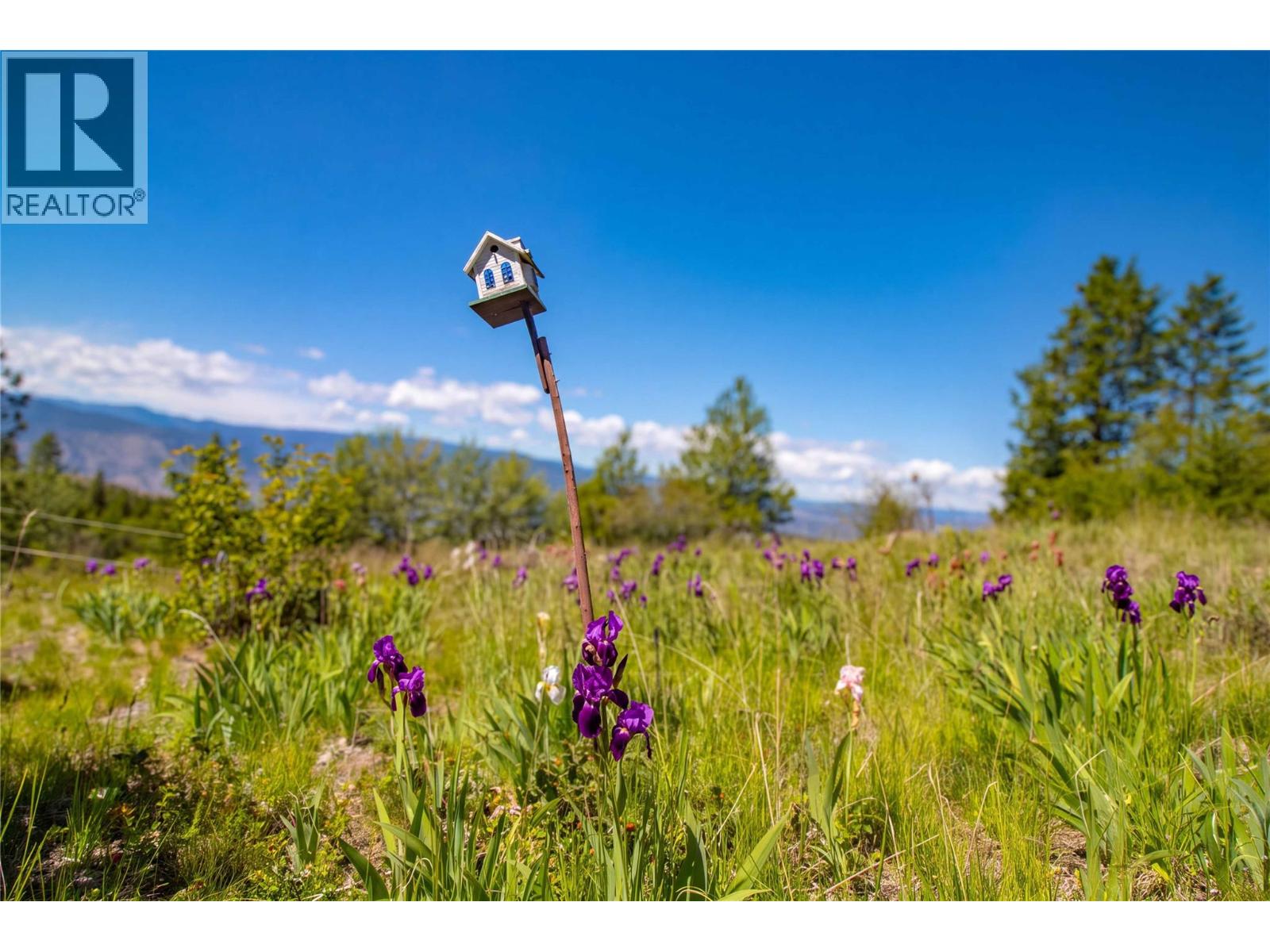 2263 Carmi Road Property Photo 38
