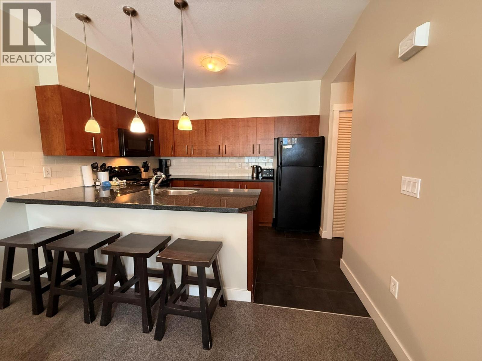 2049 Summit Drive Unit# 311c Property Photo 6