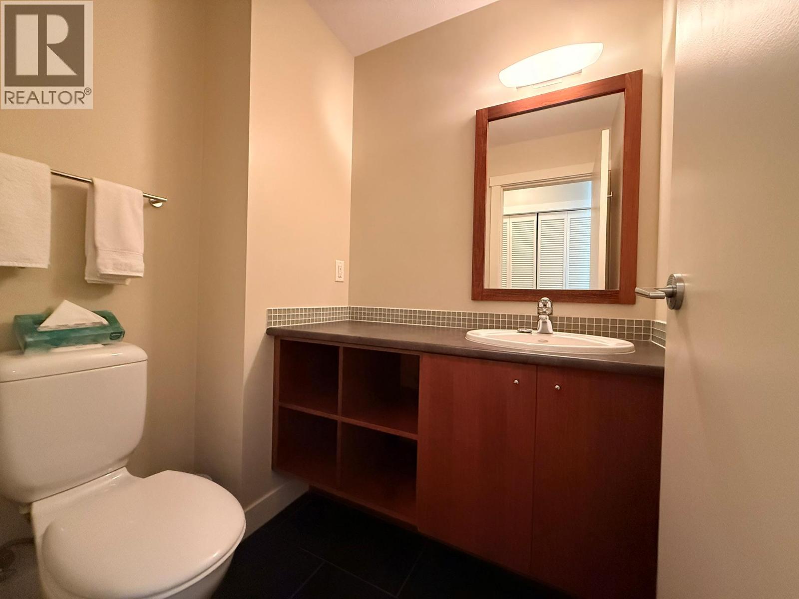2049 Summit Drive Unit# 311c Property Photo 17