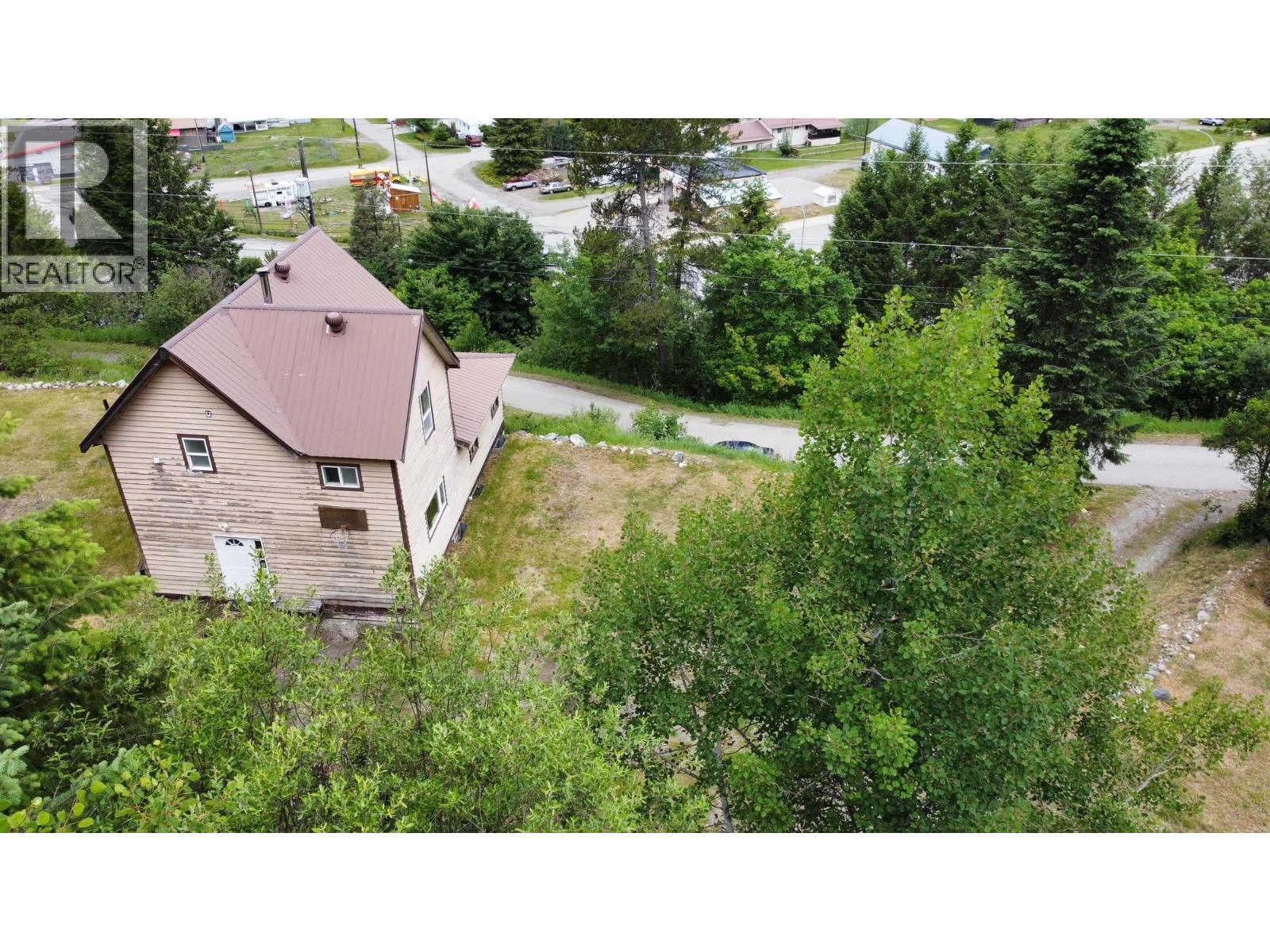 456 Long Lake Avenue Property Photo 5