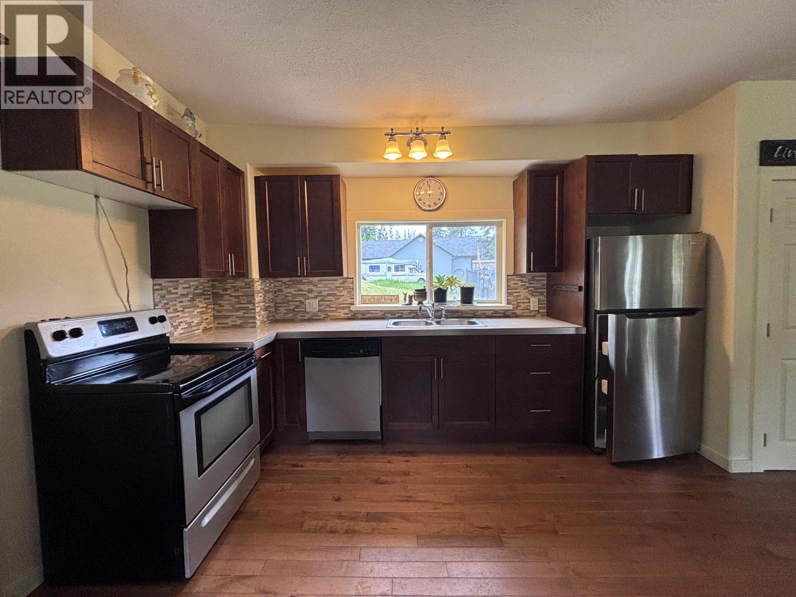 456 Long Lake Avenue Property Photo 11