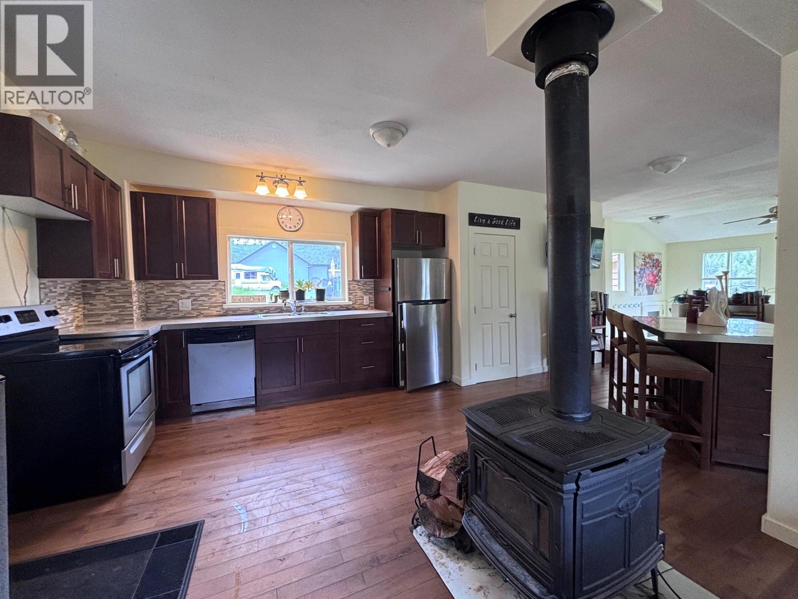 456 Long Lake Avenue Property Photo 12