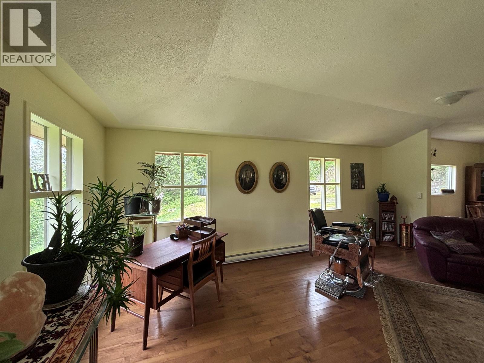 456 Long Lake Avenue Property Photo 17