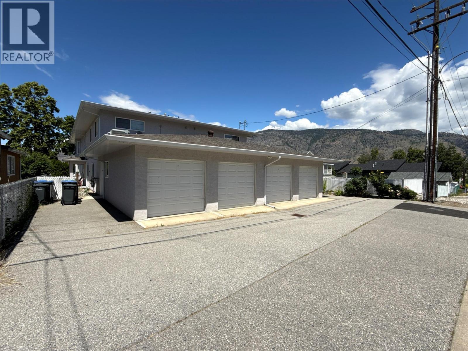 8507 70th Avenue Unit# 3 Property Photo 2