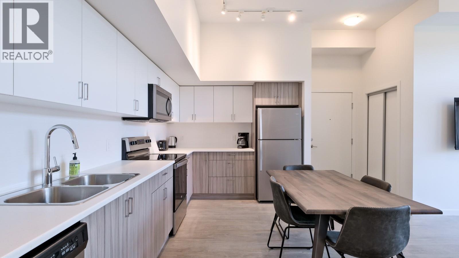 625 Academy Way Unit# Ph11 Property Photo 5
