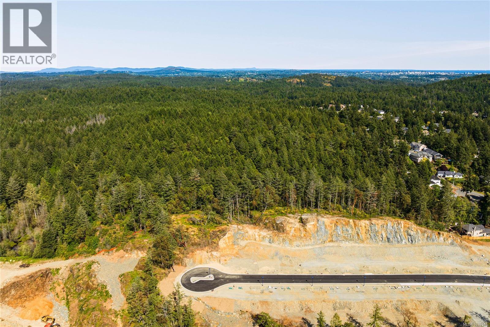 702 Madrona Ridge Property Photo 9