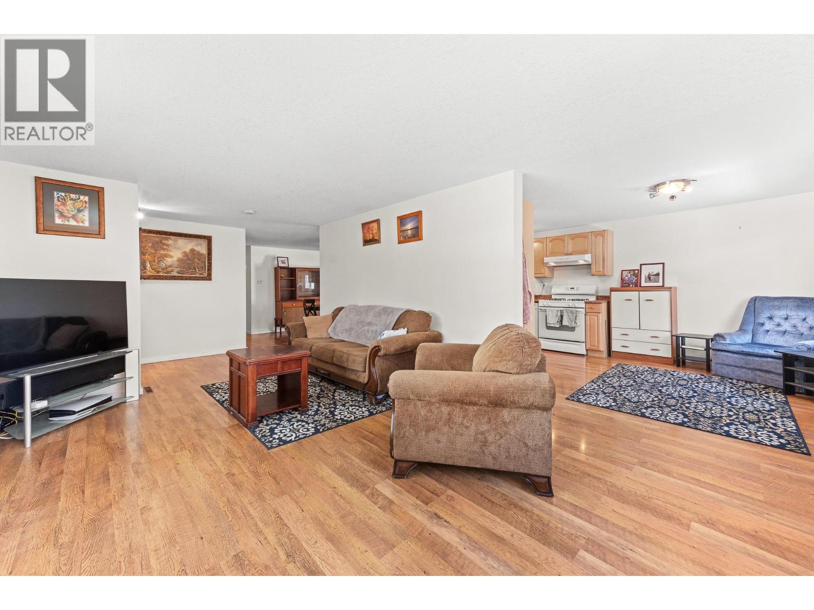 858 301st Street Property Photo 9