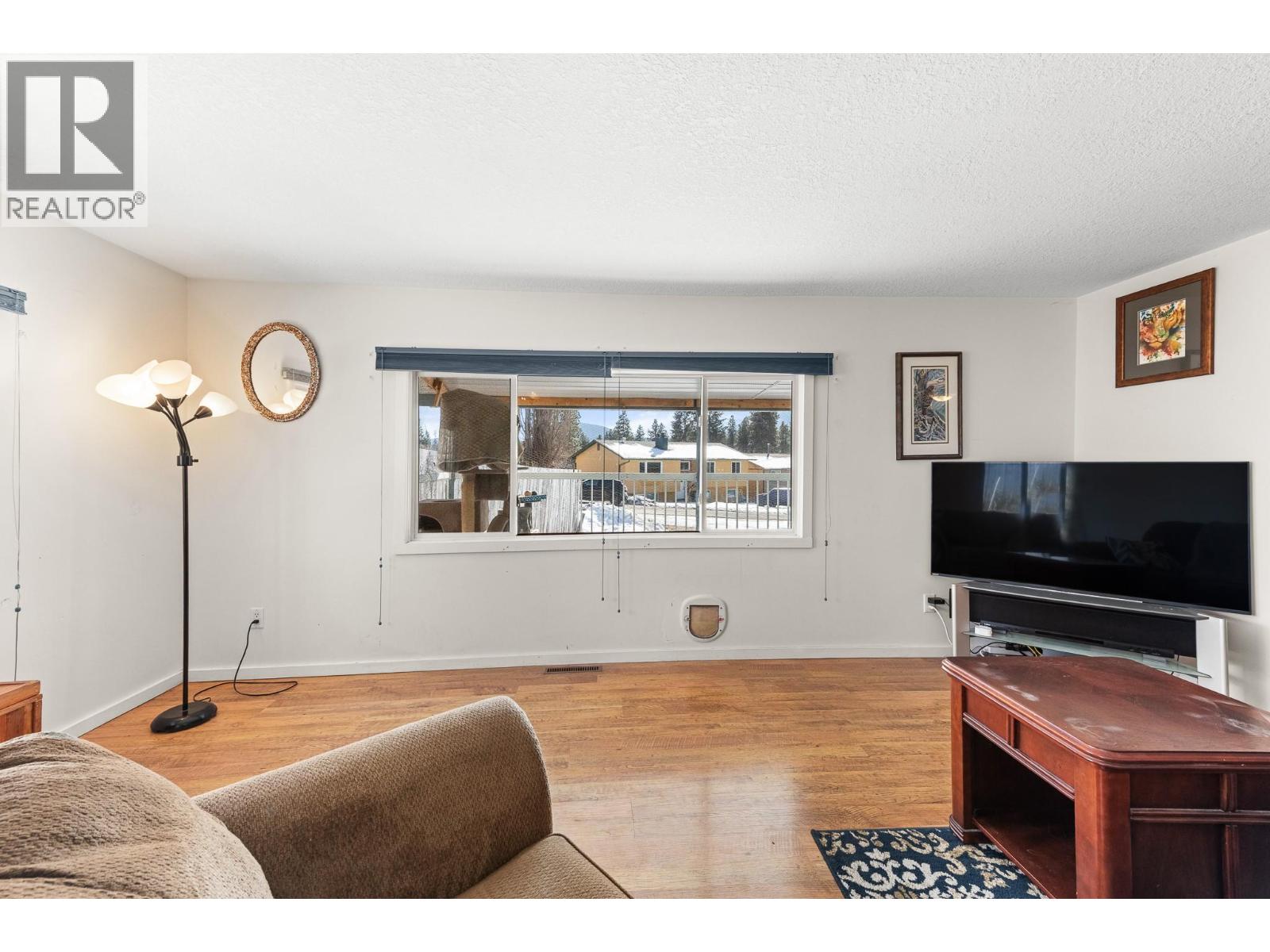 858 301st Street Property Photo 12