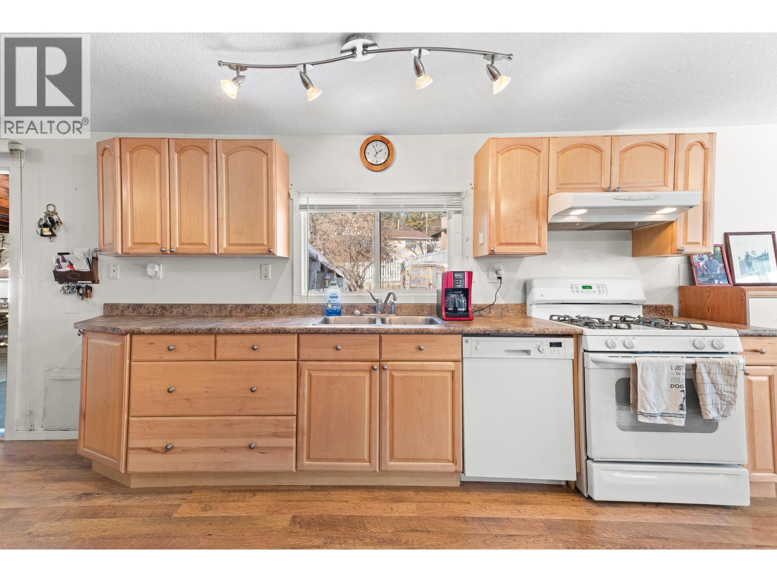 858 301st Street Property Photo 17