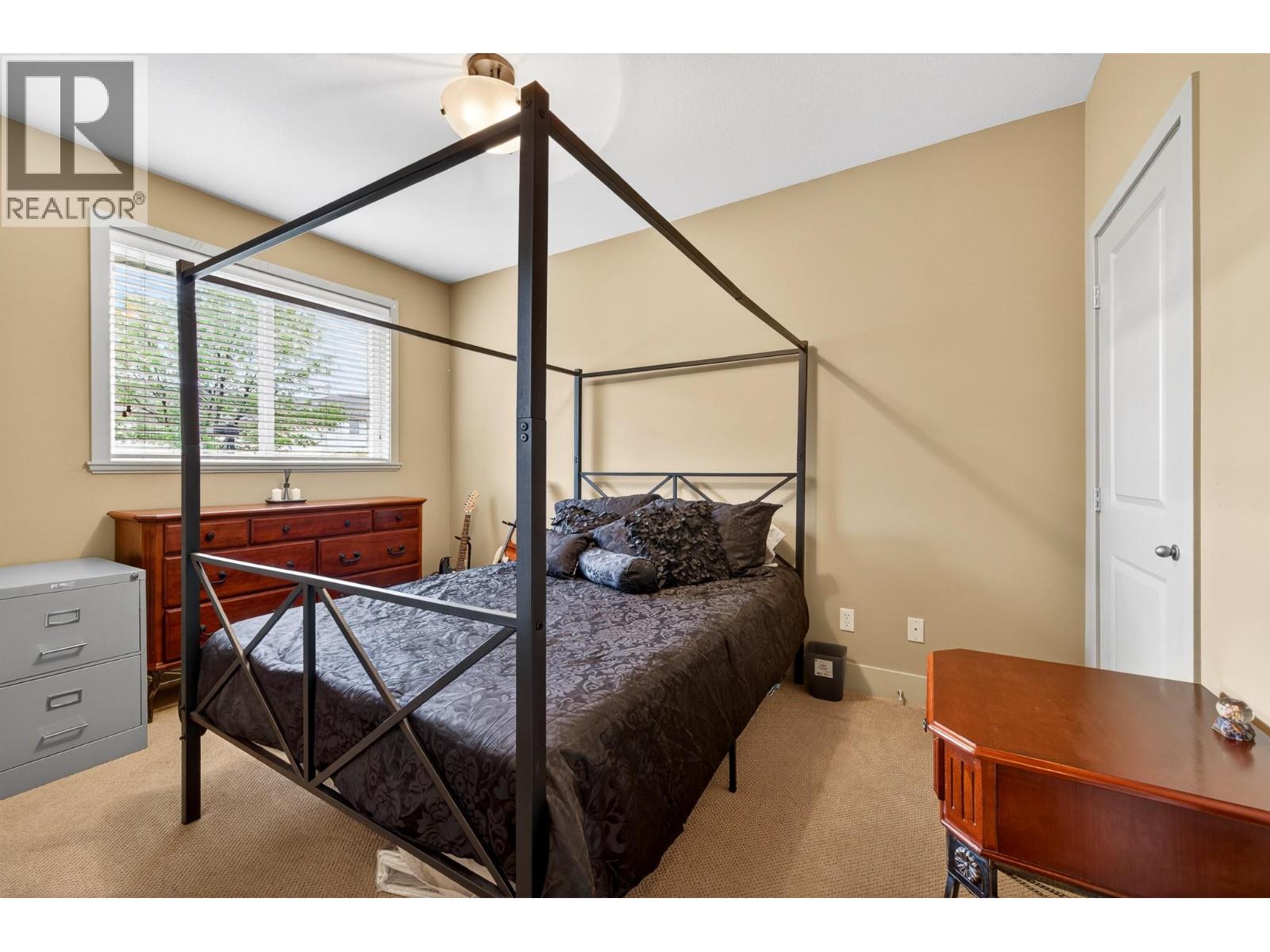 2046 Robson Place Unit# 4 Property Photo 15