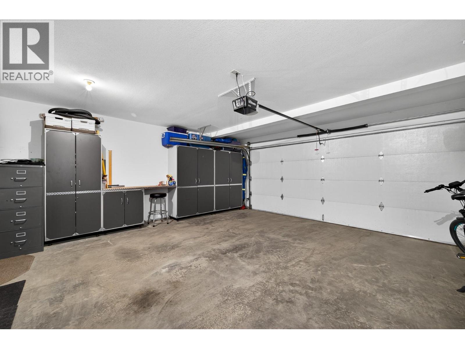 2046 Robson Place Unit# 4 Property Photo 25