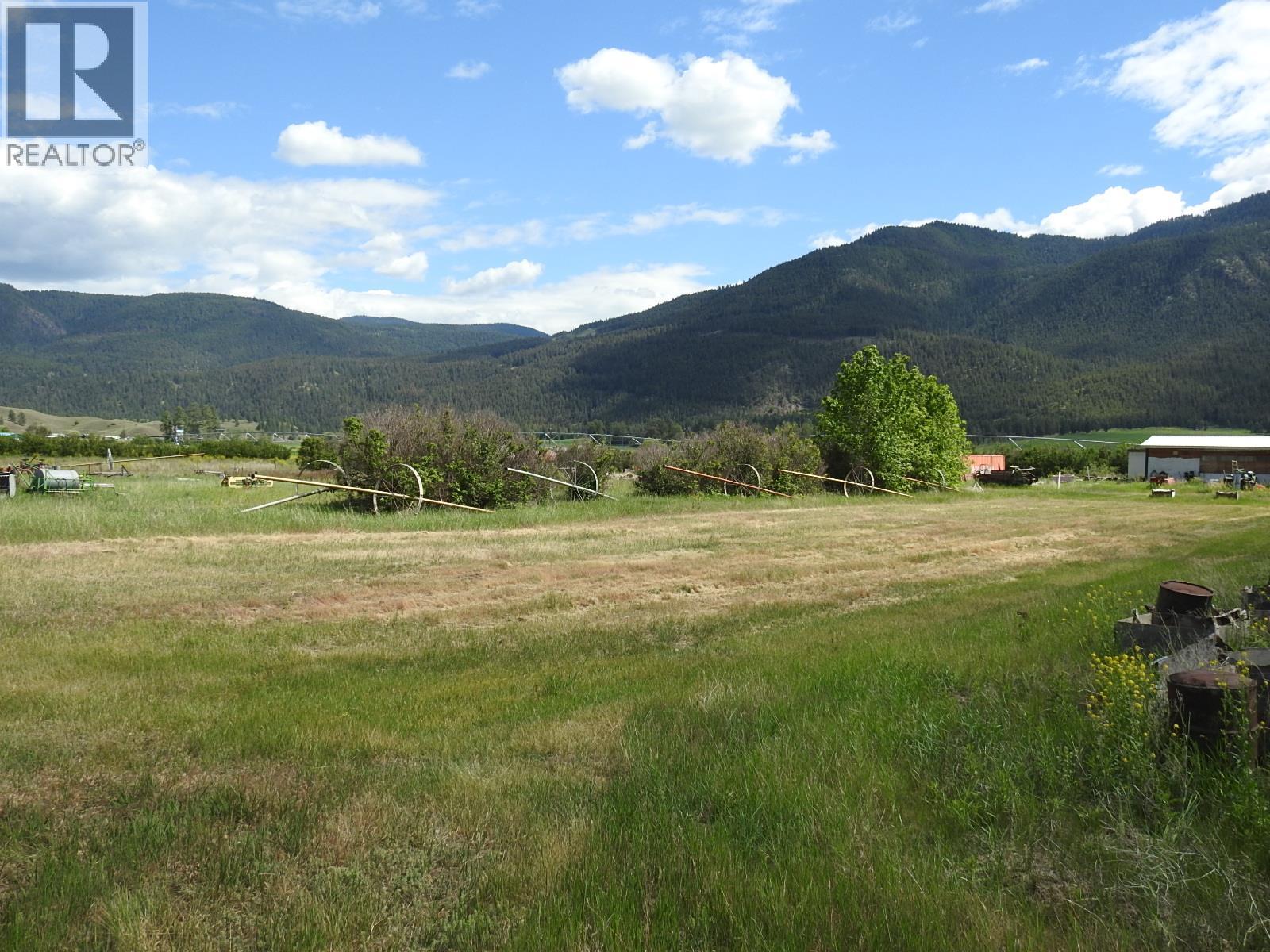 5569 Kamloops-vernon Highway Property Photo 1