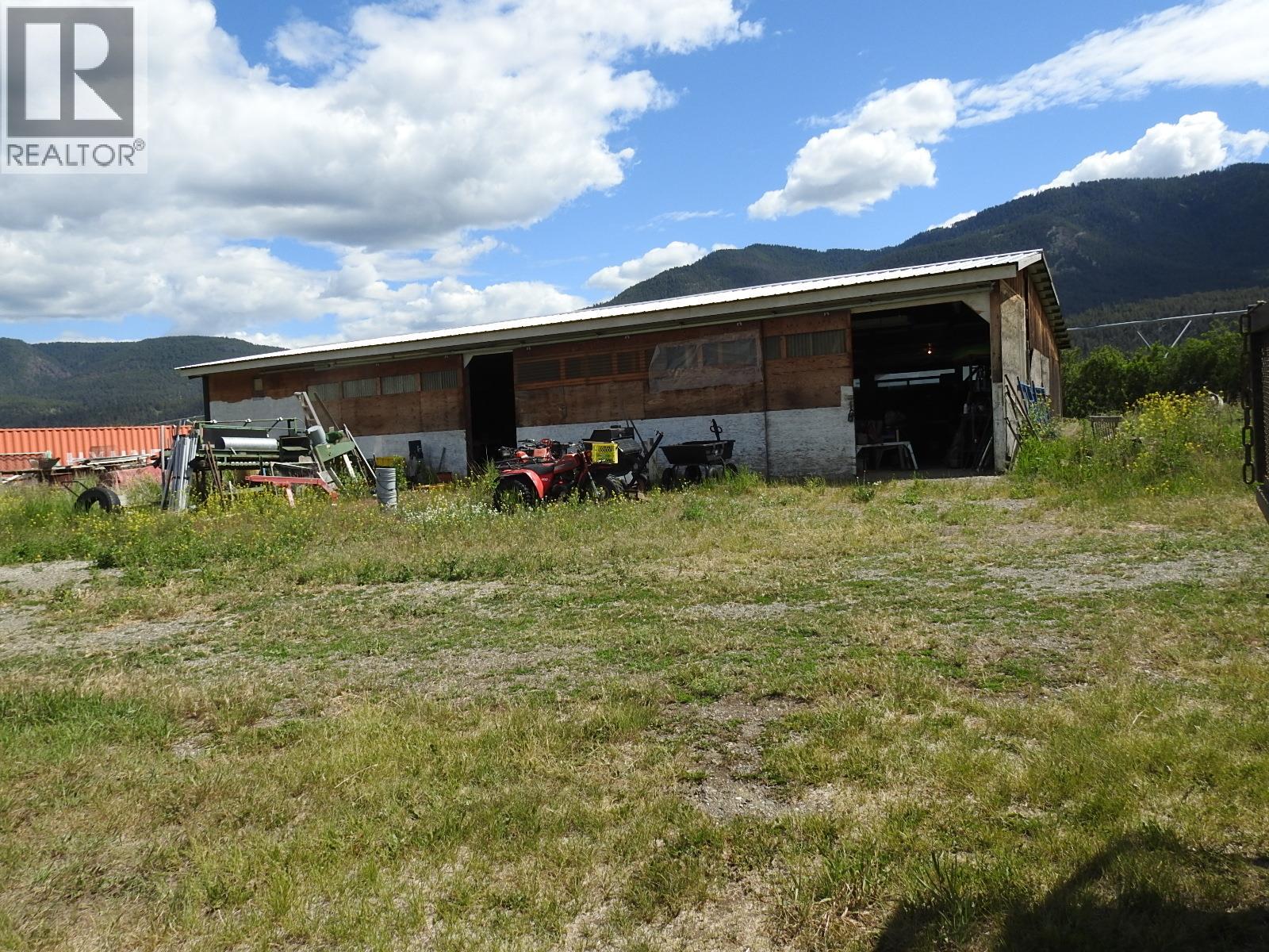 5569 Kamloops-vernon Highway Property Photo 8