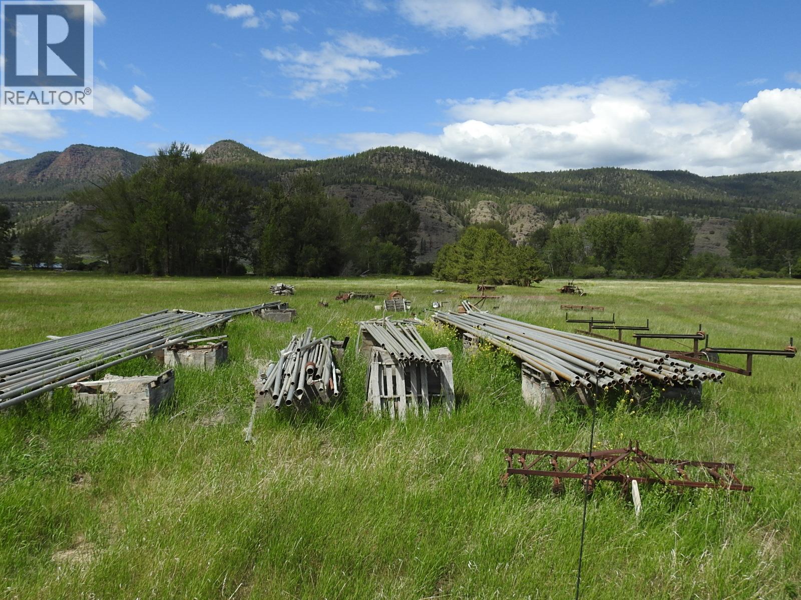 5569 Kamloops-vernon Highway Property Photo 11