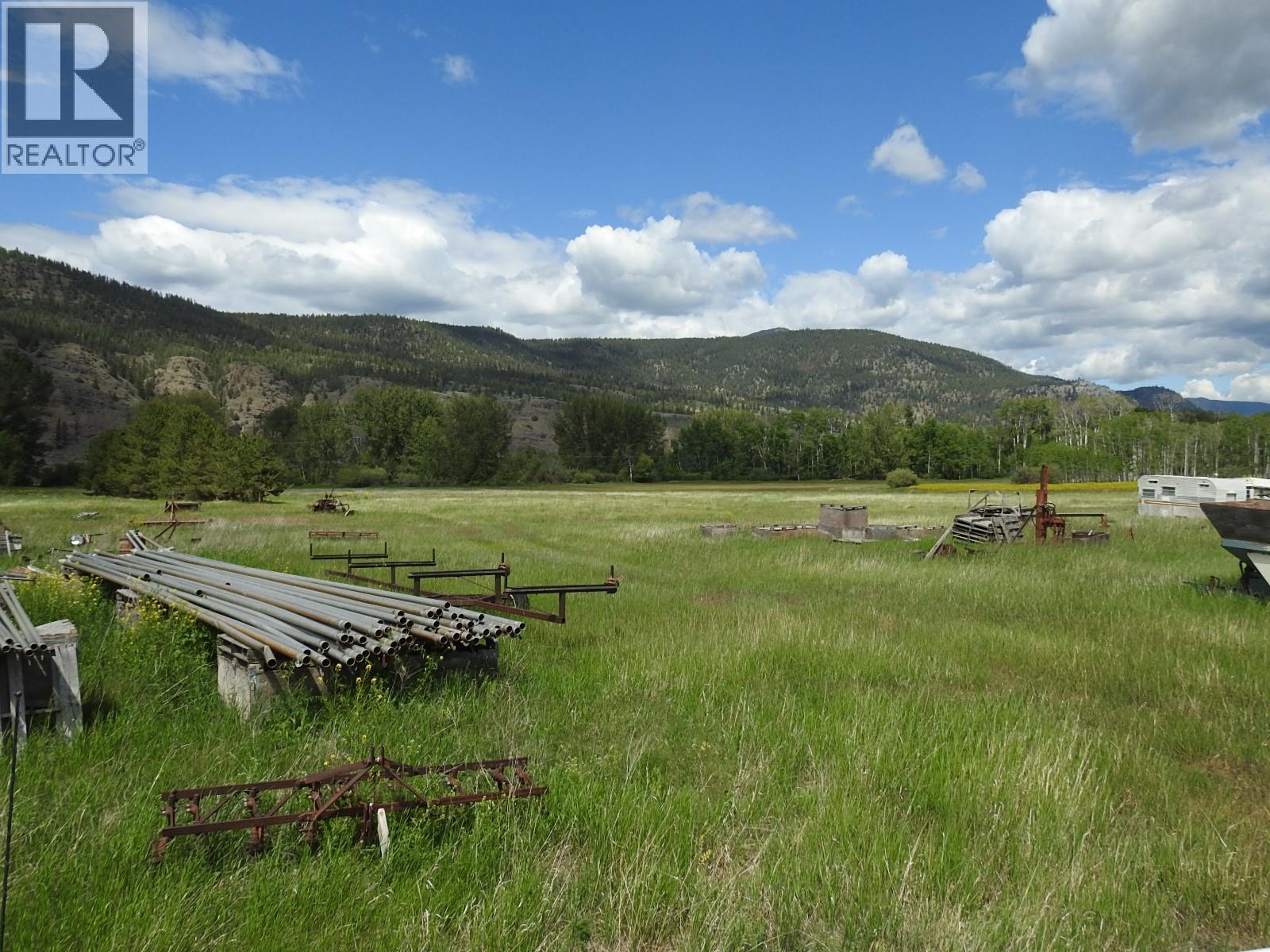 5569 Kamloops-vernon Highway Property Photo 12