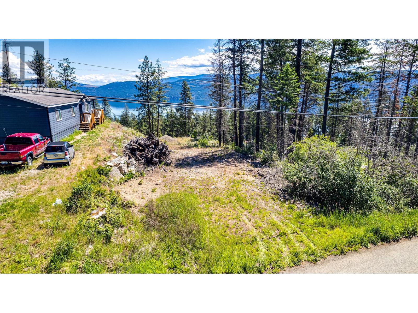 9359 Keithley Road Property Photo 3