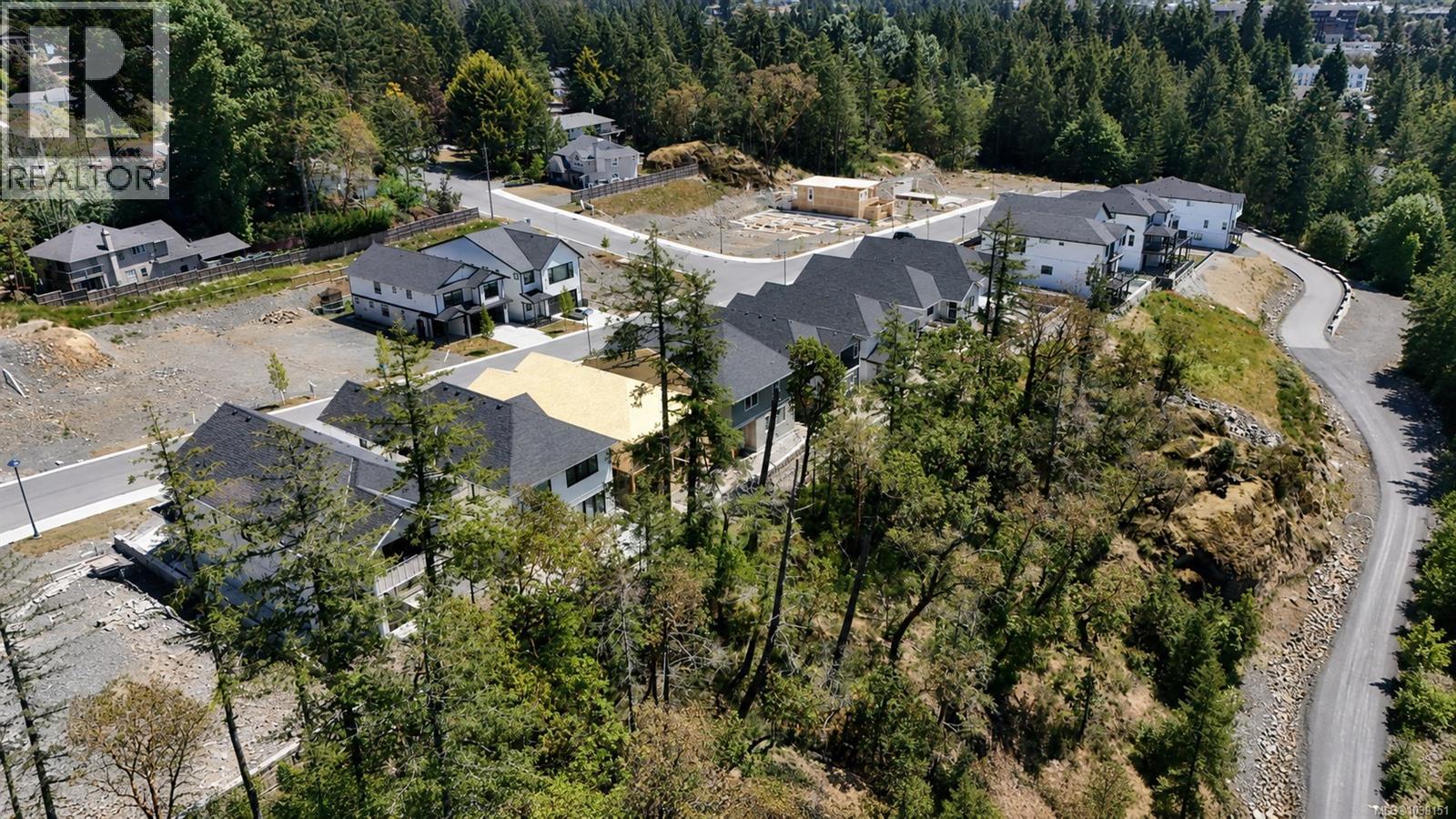 731 Madrona Ridge Property Photo 5