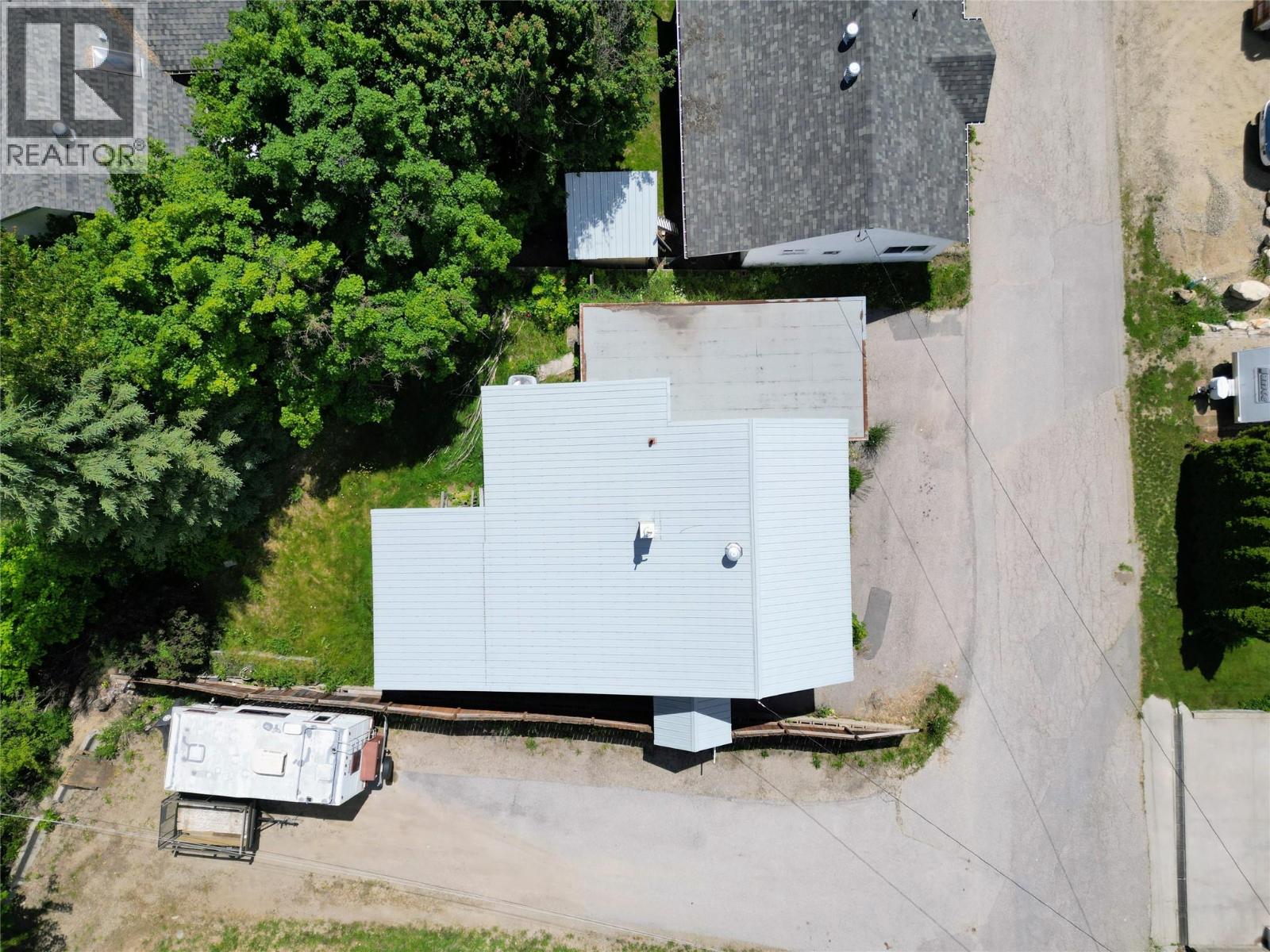 1866 Cole Street Property Photo 2