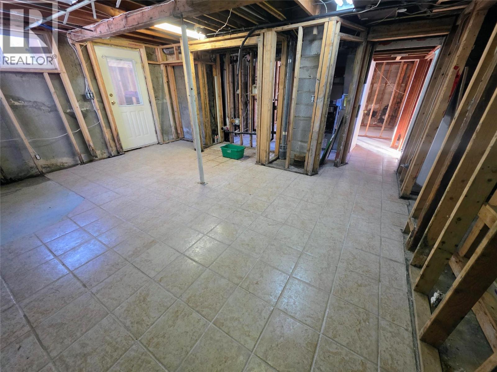 1866 Cole Street Property Photo 11
