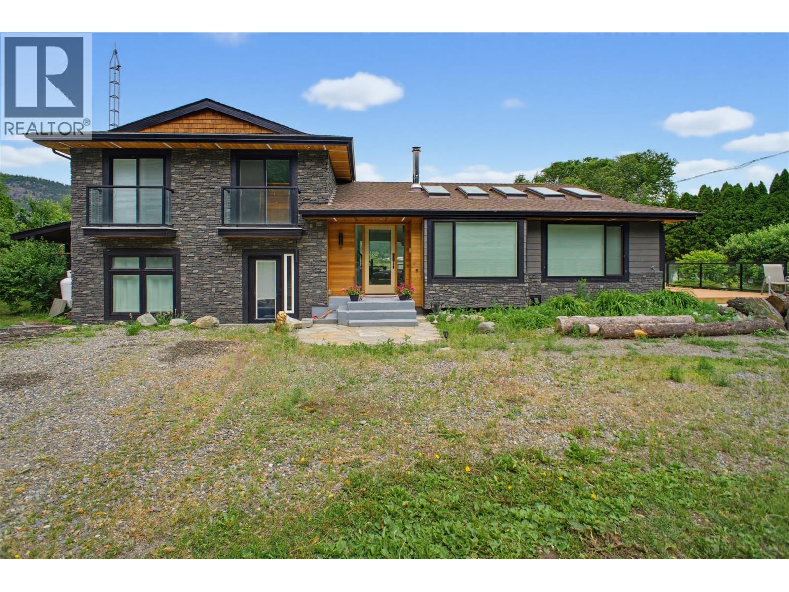 8576 Westsyde Road Property Photo 3