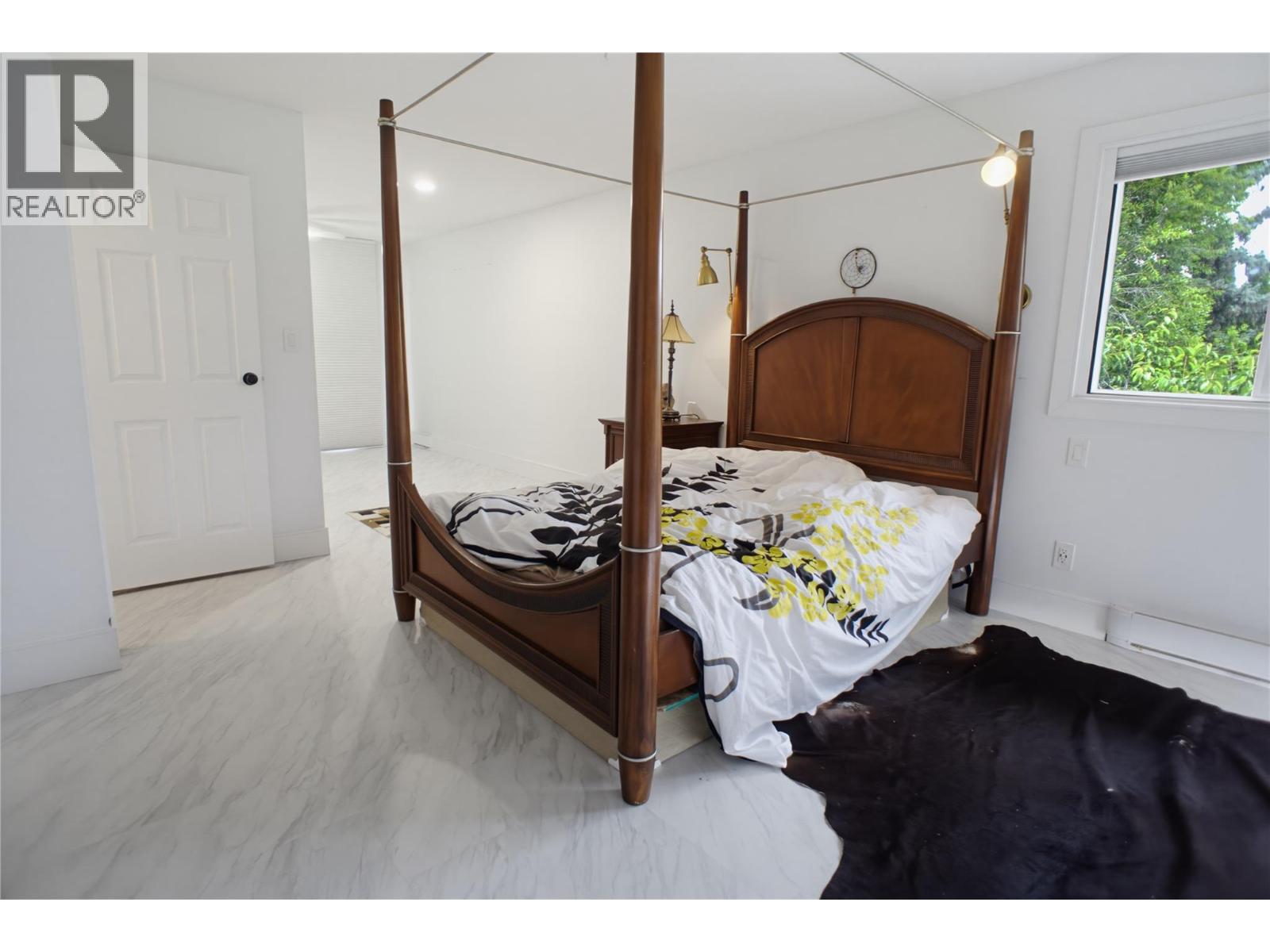 8576 Westsyde Road Property Photo 12