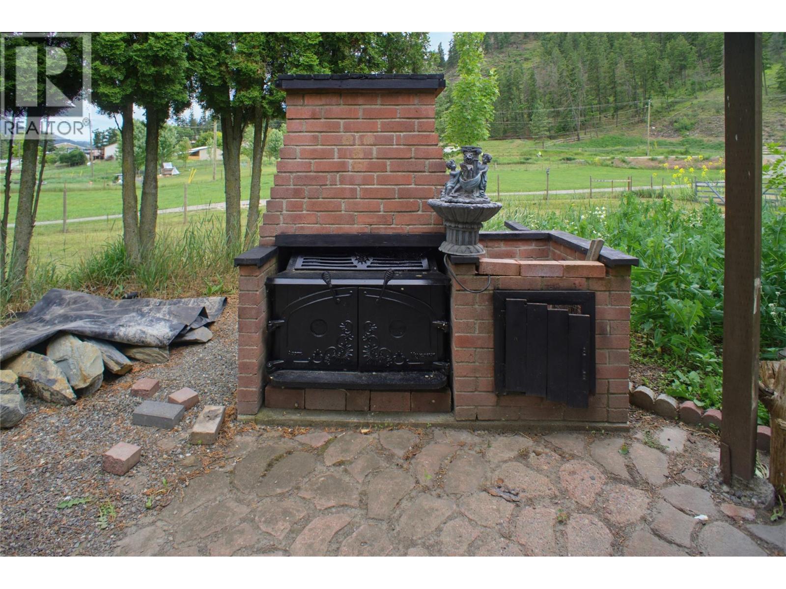 8576 Westsyde Road Property Photo 35