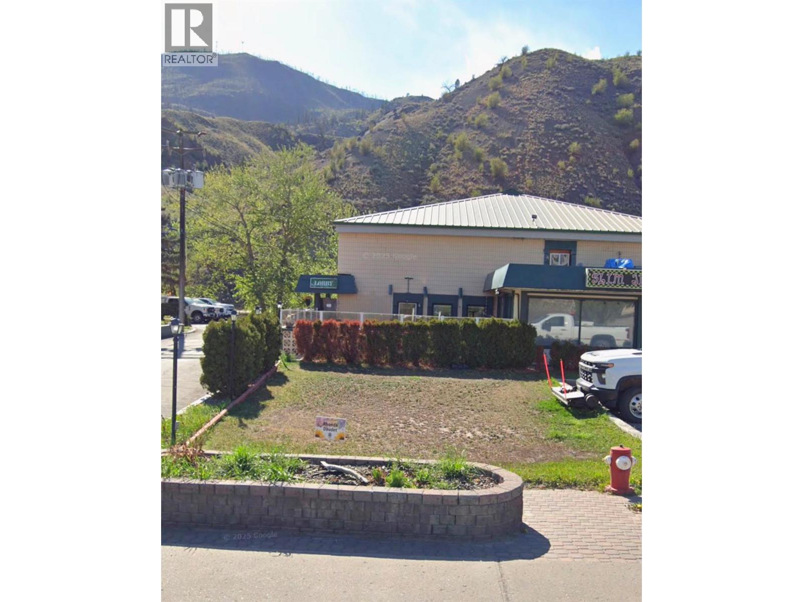 987 Trans Canada Highway Property Photo 1