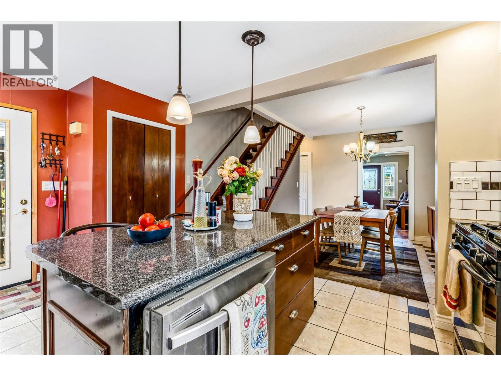 1409 Vancouver Street Property Photo 4