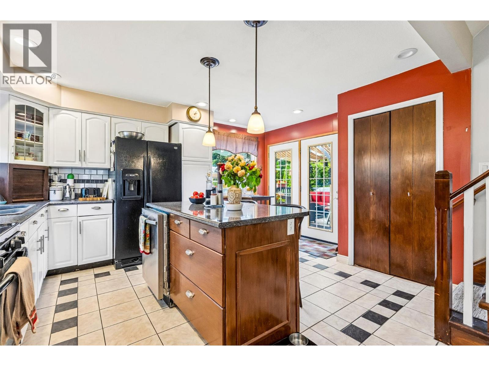 1409 Vancouver Street Property Photo 6