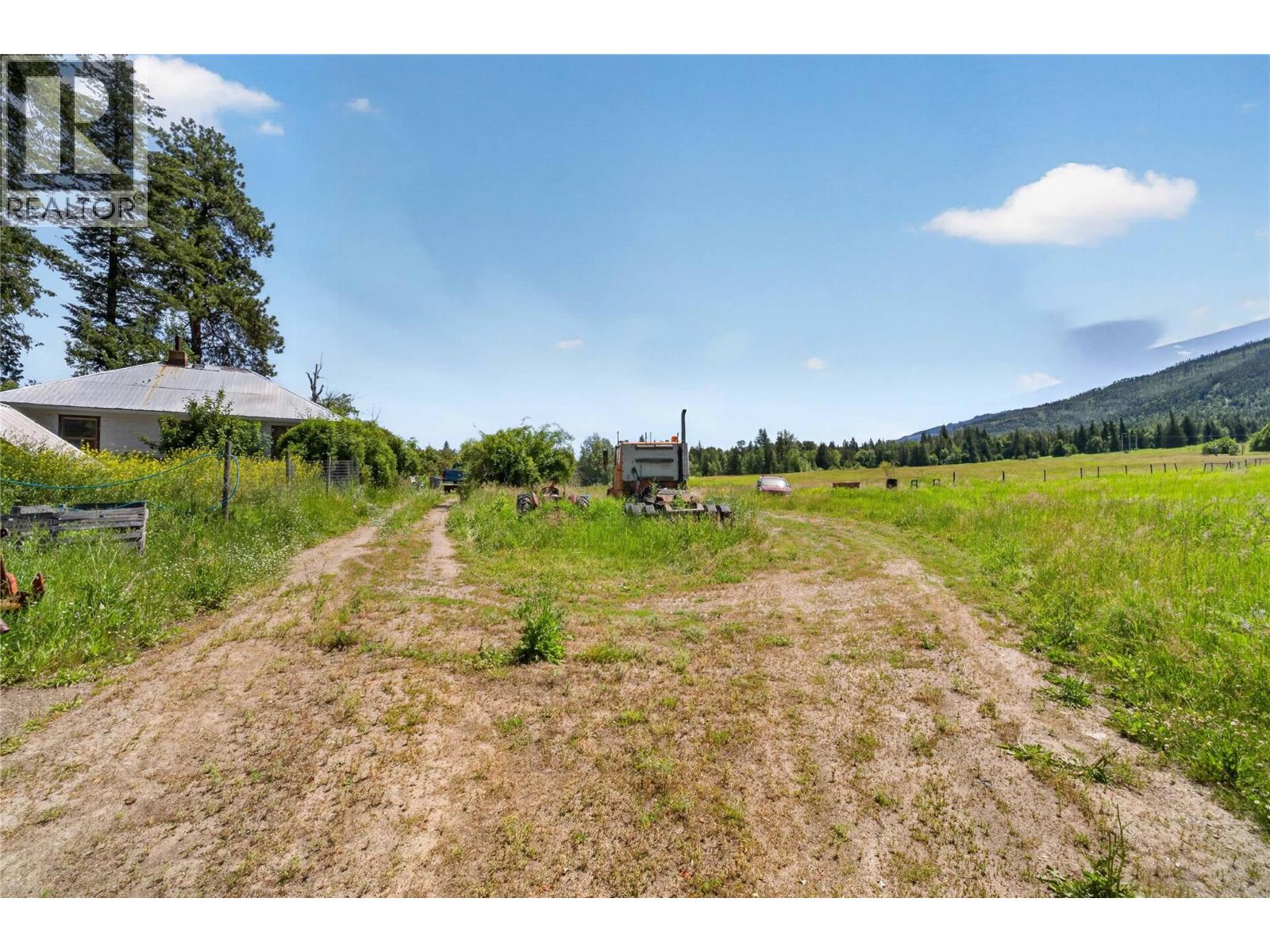 870 Dilworth Road Property Photo 45