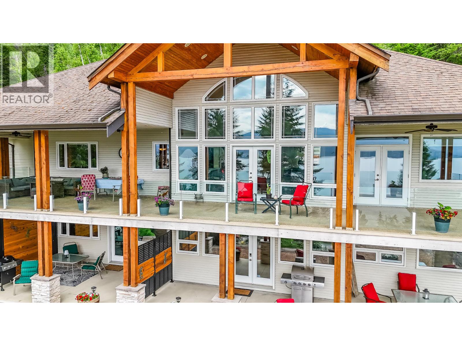 5694 Trans Canada Highway Nw Property Photo 3