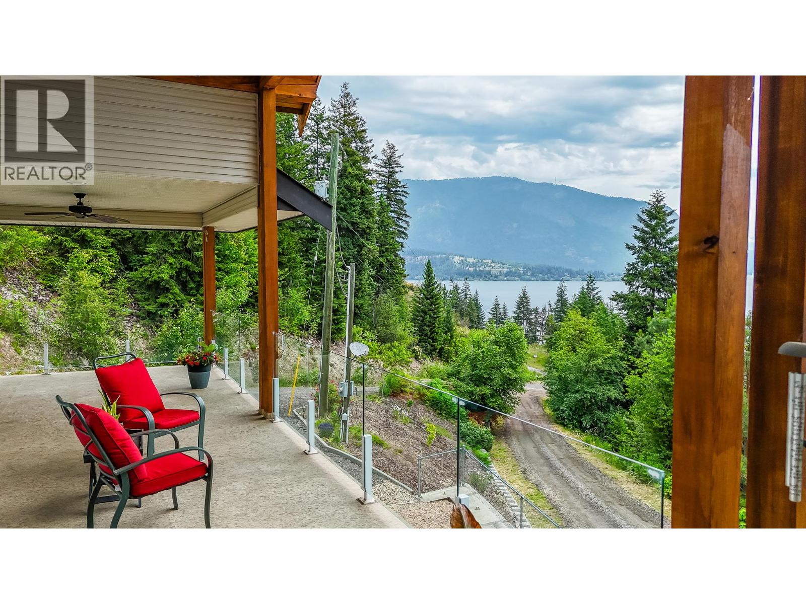 5694 Trans Canada Highway Nw Property Photo 15
