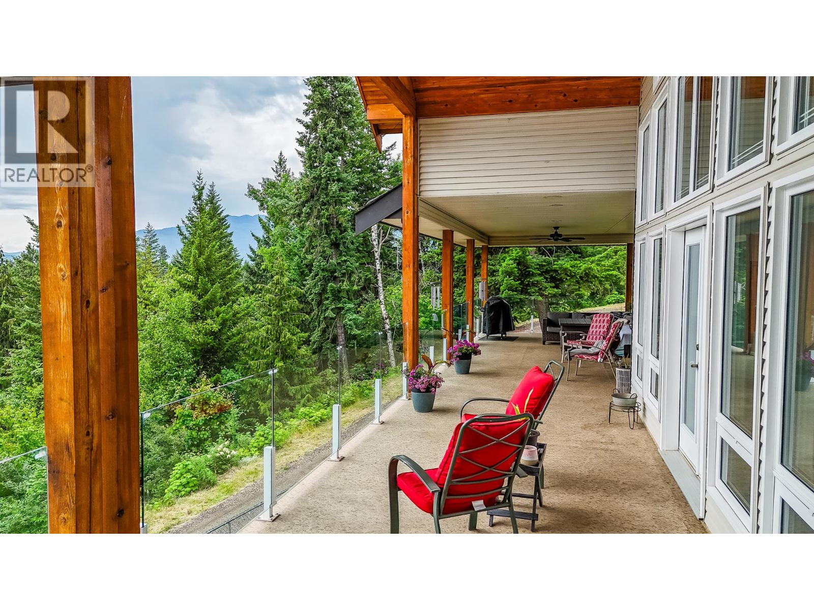 5694 Trans Canada Highway Nw Property Photo 18