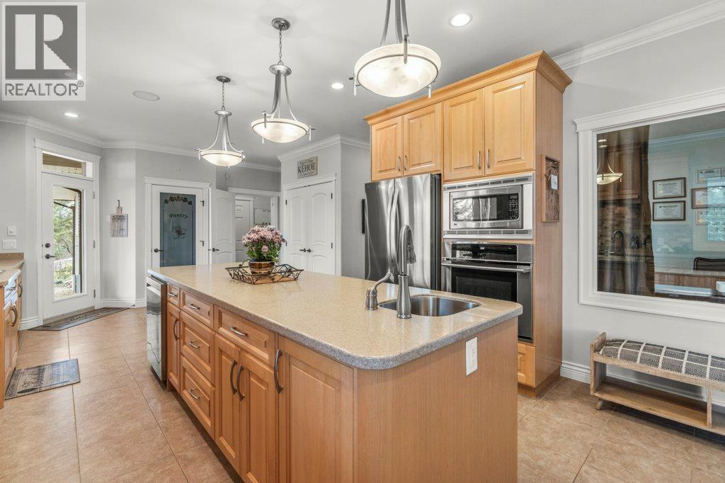 5694 Trans Canada Highway Nw Property Photo 36